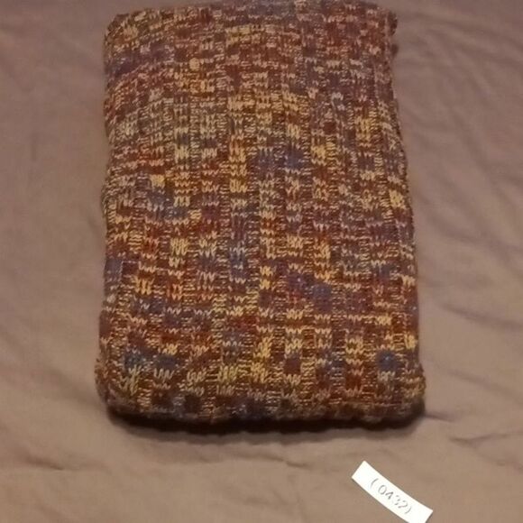 Cranbrook brand Ladies Turtle neck sweater Size: Large (0432) - Picture 9 of 9